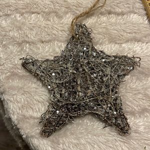 Wire wrapped star Christmas ornament